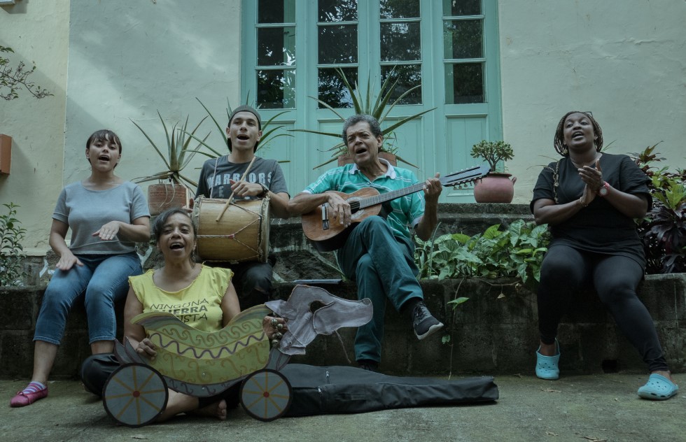 Oscar-Zuluaga-cronicas-del-barrio-aranjuez-80+.jpg