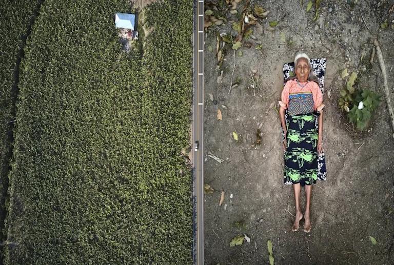 miguelina-teje-su-legado-en-las-molas-portada