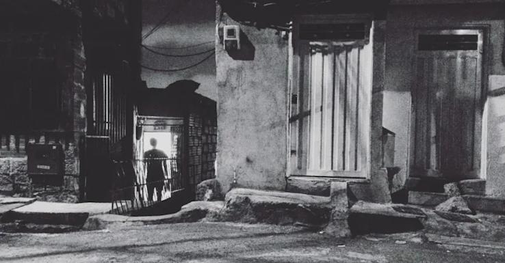 medellin_a_solas_familia_en_casa