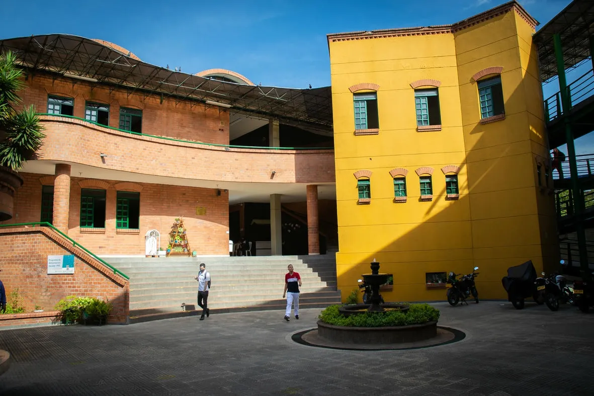 1felipe-acosta-cronicas-del-barrio-diego-echeverry