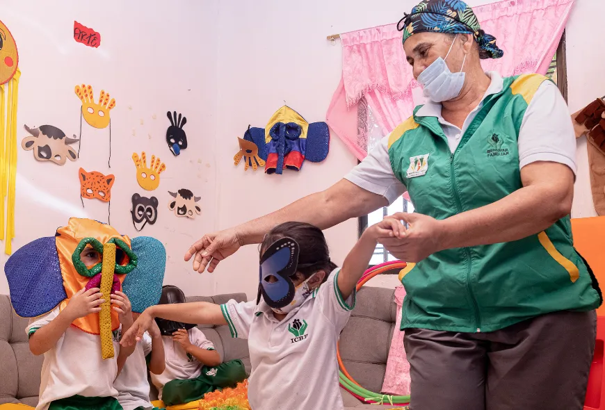 Gloria-vanegas-cronicas-del-barrio-puerto-berrio-2