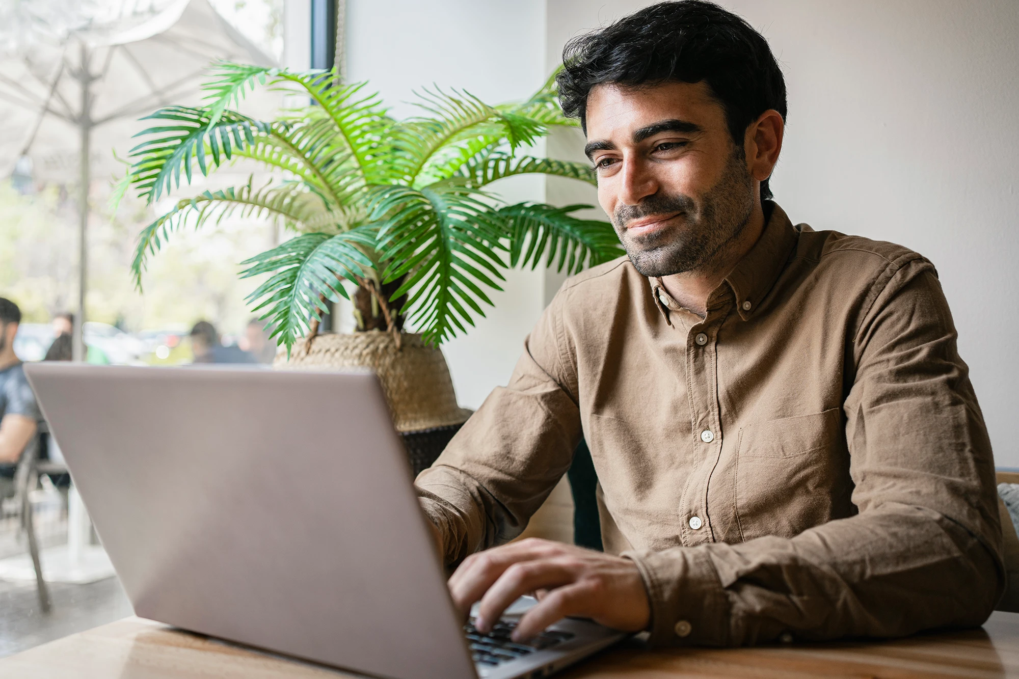 cfa-india-man-laptop-home-office