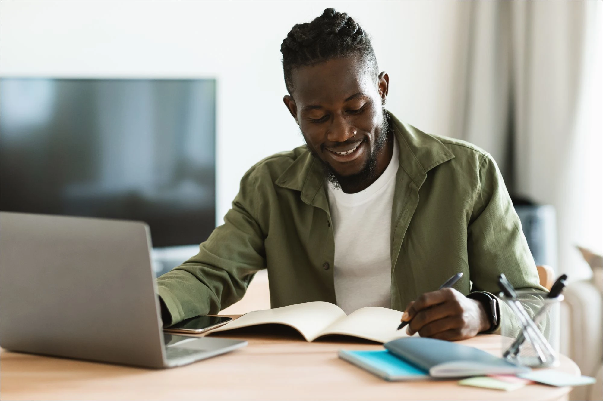 47471-dearborn-mrep-person-studying-on-laptop