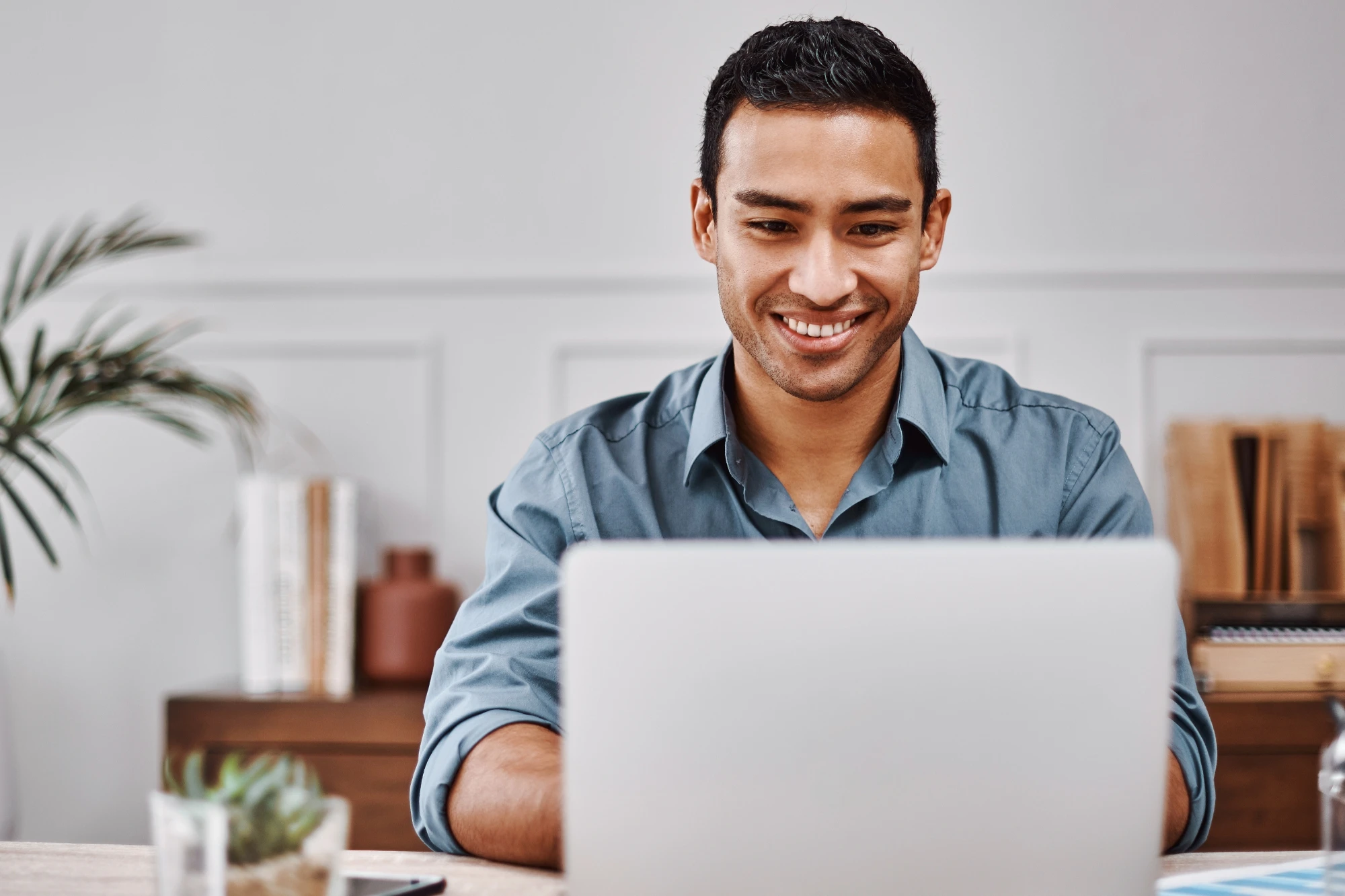 man-working-on-laptop
