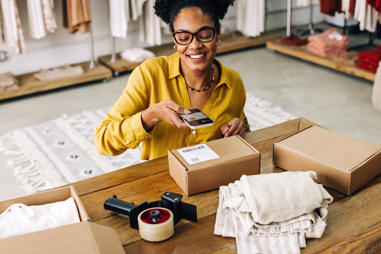 5 holiday shopping trends to know for this season - visual