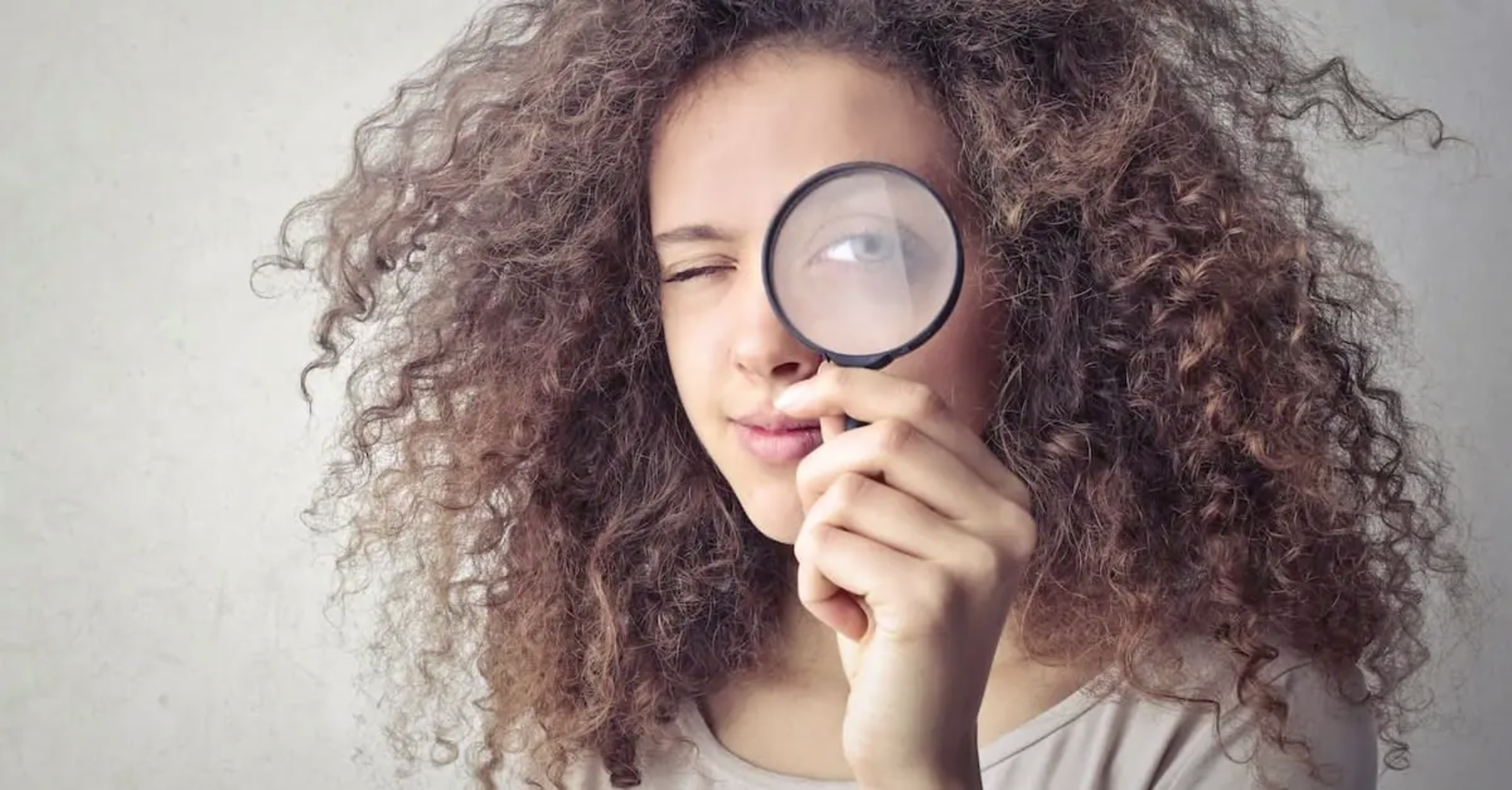 What is a page views: and what is the difference with visits? — Cover Image