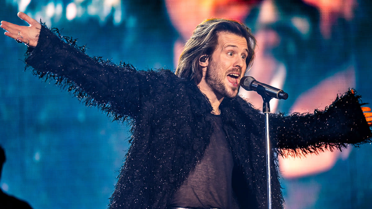 Mathieu Teryn van Bazart tijdens hun concert in december 2023 in de AFAS Dome.