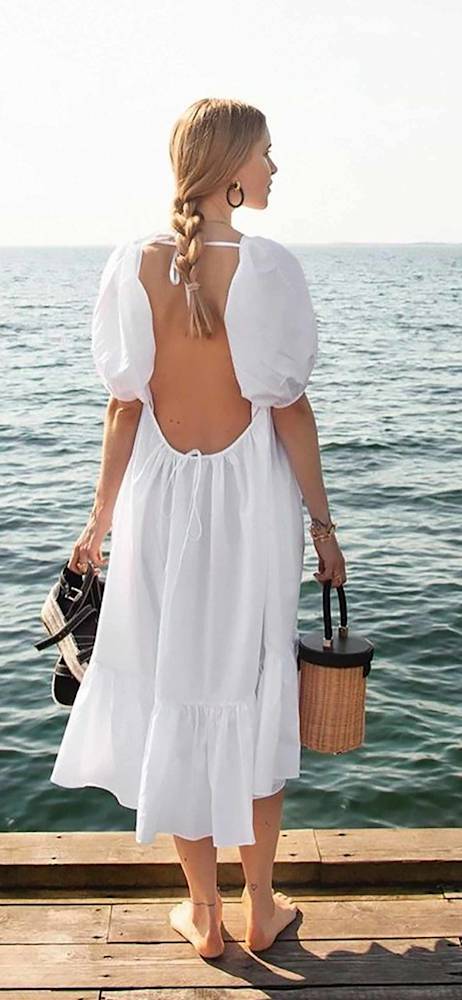 bold-shapes-holding-cecilie-bahnsen