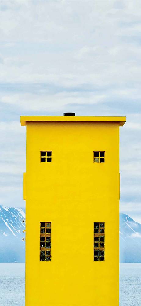 moonrise-kingdom-holding-matthijs-van-mierloo