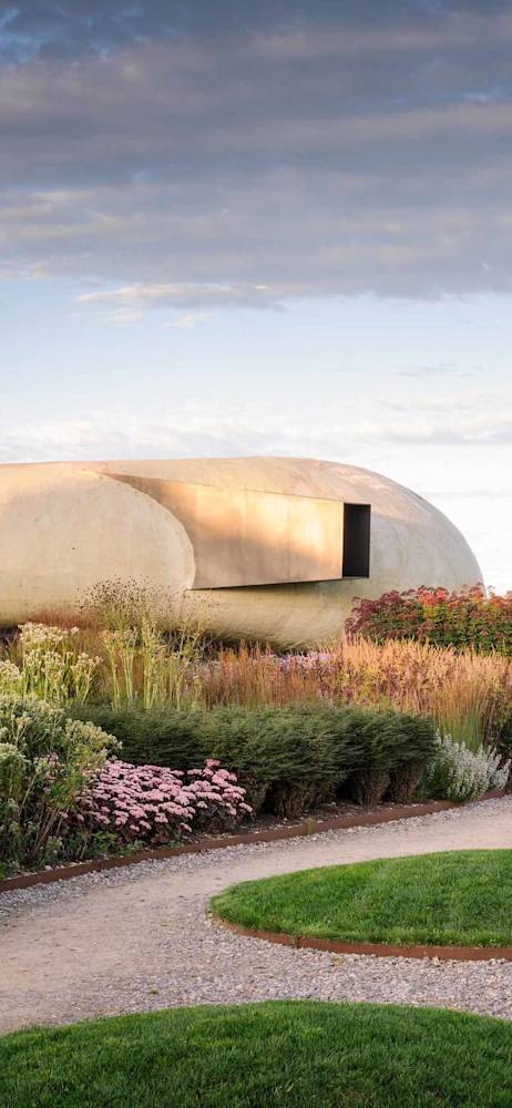 tobias-somerset-hauserwirth