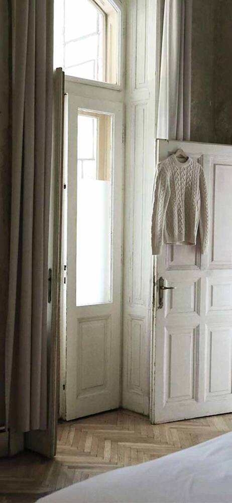 escape-to-budapest-brody-house-2