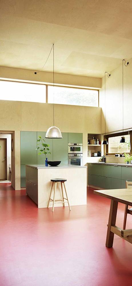 kitchen-holding-mikkel-adsbol