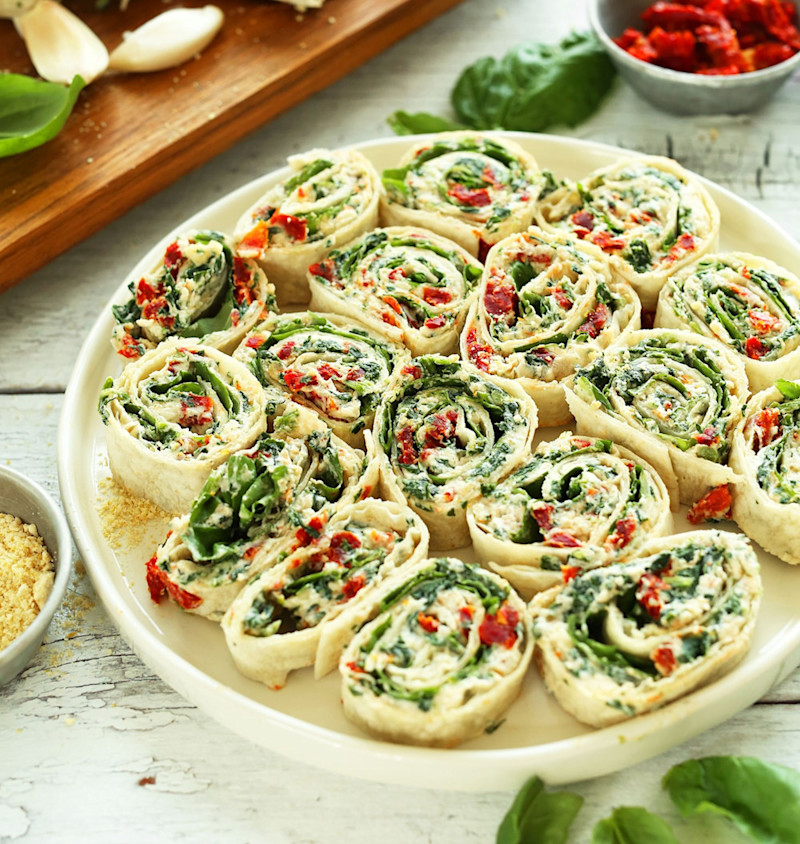 Vegan Sun-Dried Tomato and Basil Pinwheels