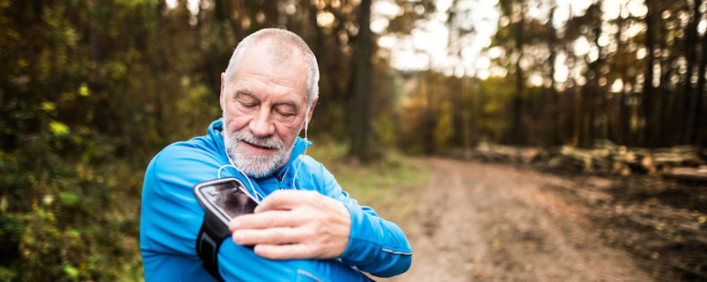 iStock-623741822 man run old