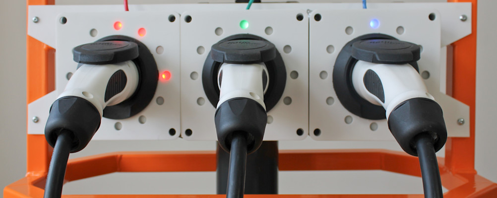 Transparant Charging Station 2