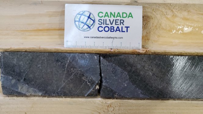 Major Mid-Grade Silver Vein at 2208 g/T Intersected
