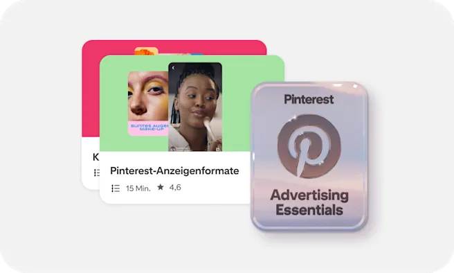 Eine Miniaturansicht für ein Webinar zu Anzeigenformaten neben einem silbernen Pinterest Advertising Essentials-Badge.