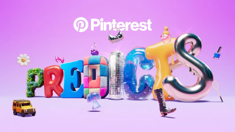 O logotipo do Pinterest com o selo "P" aparece escrito em fonte branca acima da palavra "Predicts" em uma iconografia colorida e ousada. Objetos das tendências deste ano, como água-viva, bolsa prateada, flor e laço, cercam a palavra "Predicts".