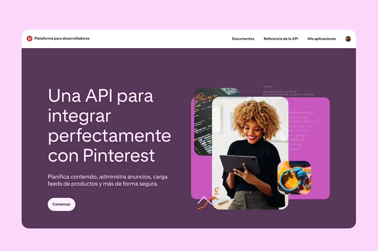 Captura de pantalla en la que se muestra la página de inicio de la Plataforma para desarrolladores de Pinterest, donde aparecen algunos Pines de ejemplo a la derecha y, a la izquierda, el botón de CTA “Comenzar”.