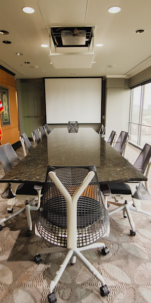 Skyview Room - Wide Shot 3