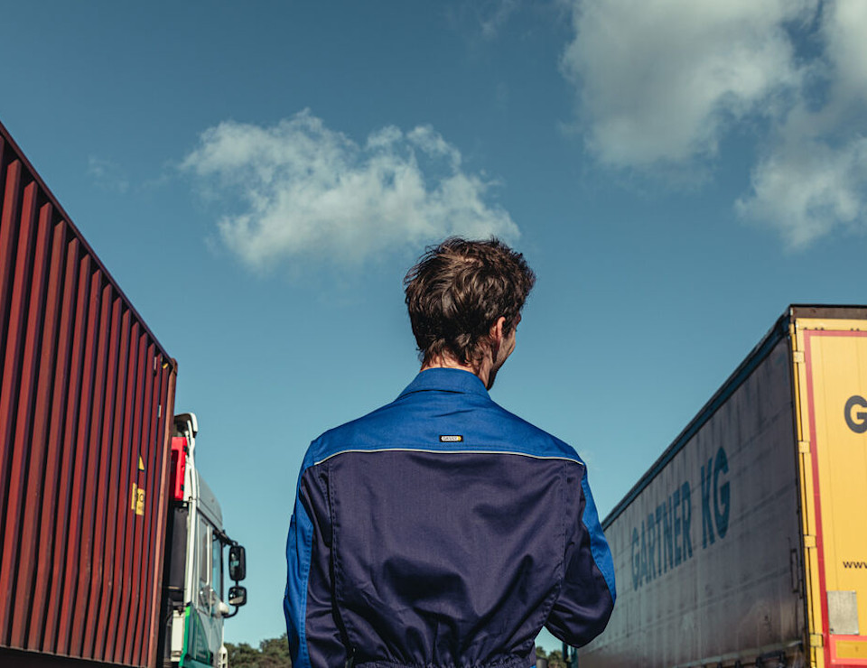 Double Bill - On the Road
— Adriaan Van Aken/Het Nieuwstedelijk + Mardulier & Deprez
