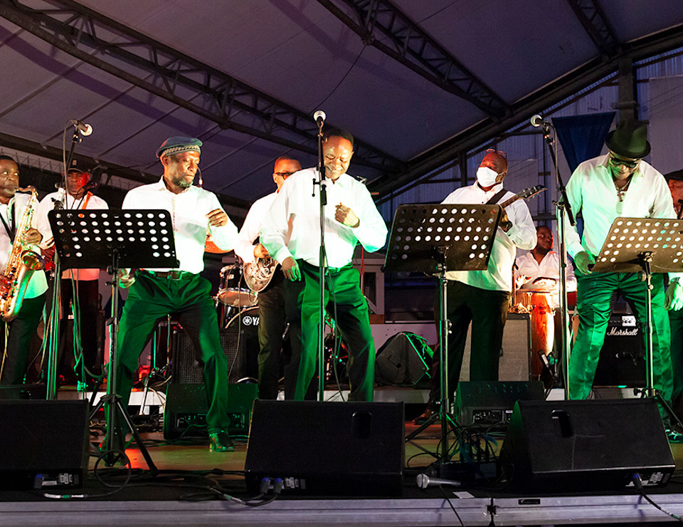 L’Orchestre Mythique Rumba Congolaise Internationale
— Génération Cavacha