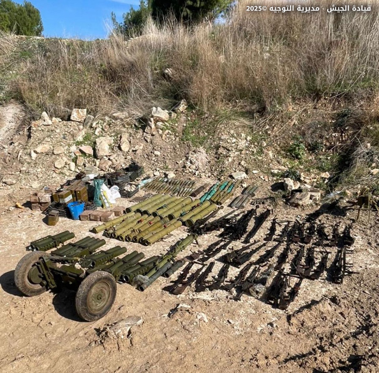 أسلحة فلسطينية مسلمة للجيش اللبناني