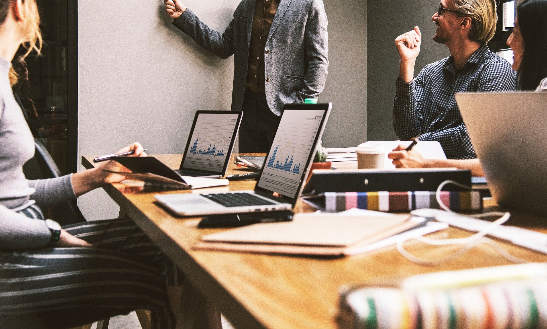 How to forecast sales using historical data