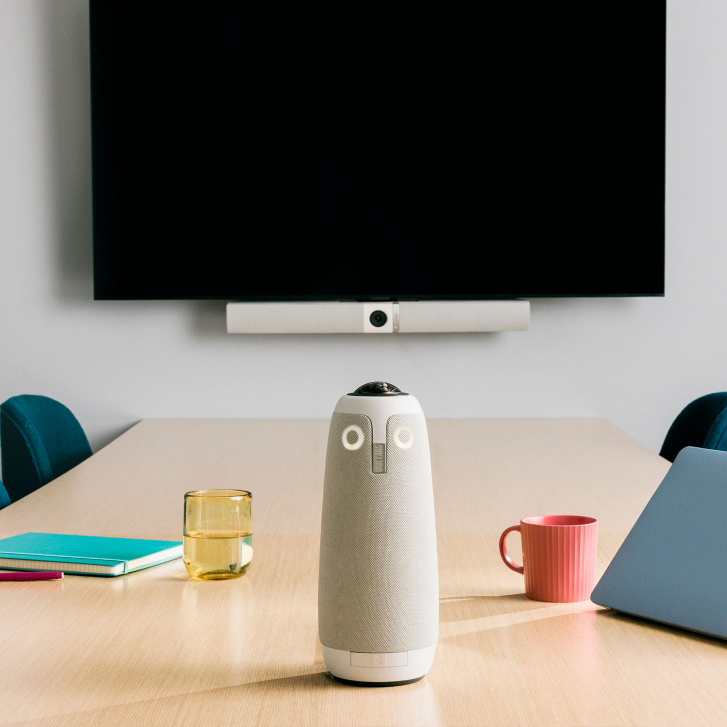 1:1 | Lifestyle | Bar+Owl Product Hero