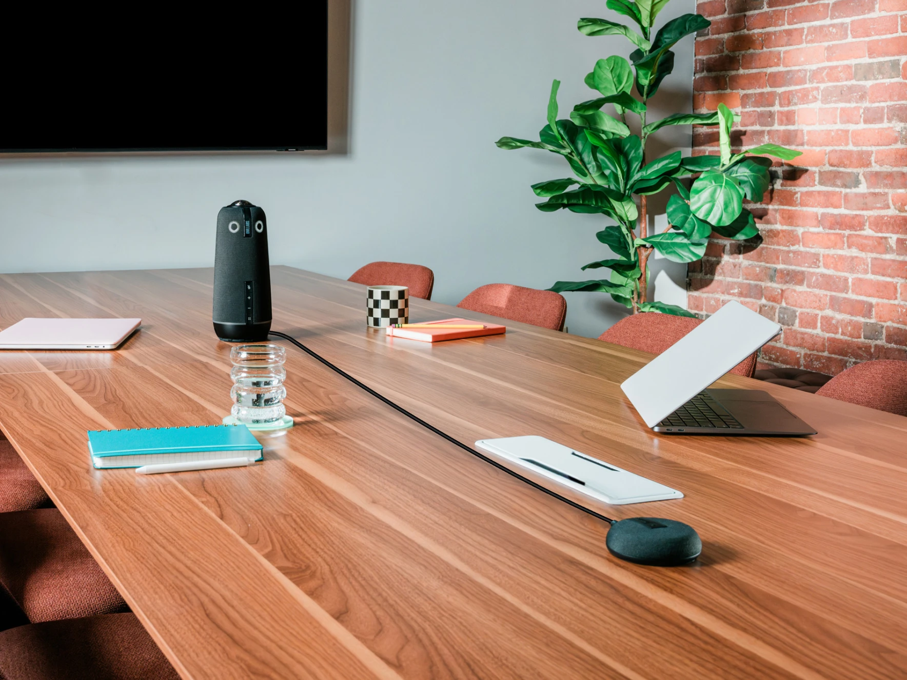 Expansion Mic feature in conference room with Meeting Owl 4+