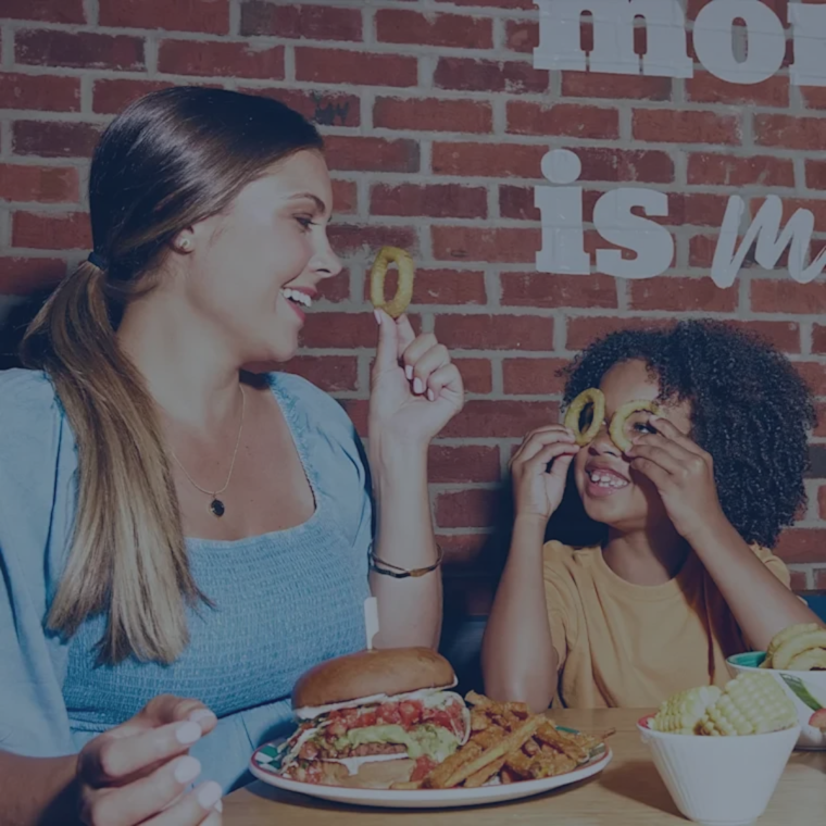 Bring the whole family to enjoy Christmas at Frankie & Benny's Bring the whole family to enjoy Christmas at Frankie & Benny's