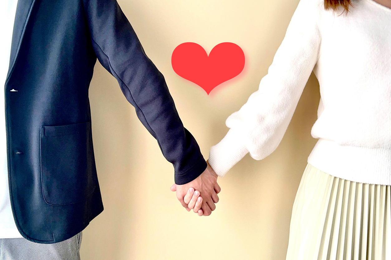 夫婦手つなぎ