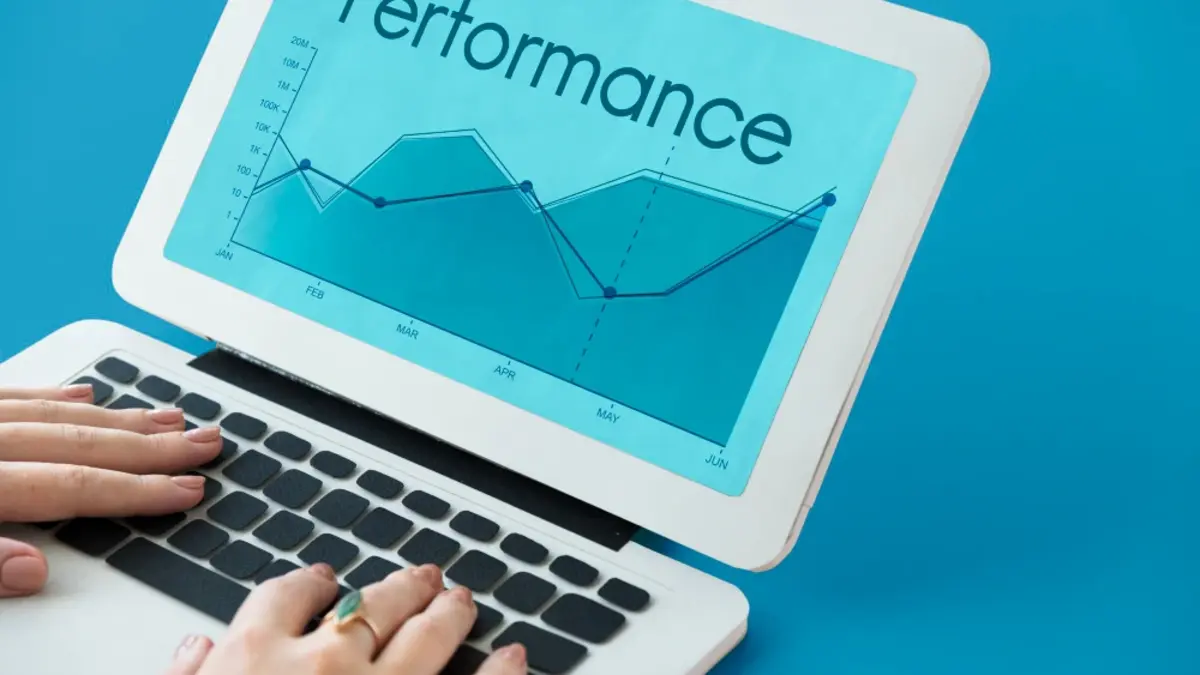 How to Use KPIs & Metrics for Effective Performance Tracking How to Use KPIs & Metrics for Effective Performance Tracking