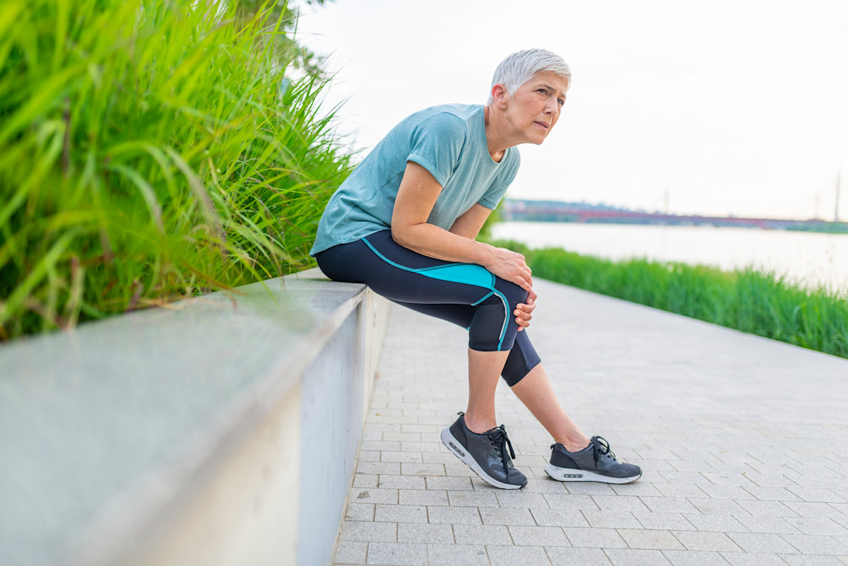 BoneonBone Knee Pain Symptoms, Causes, and Relief