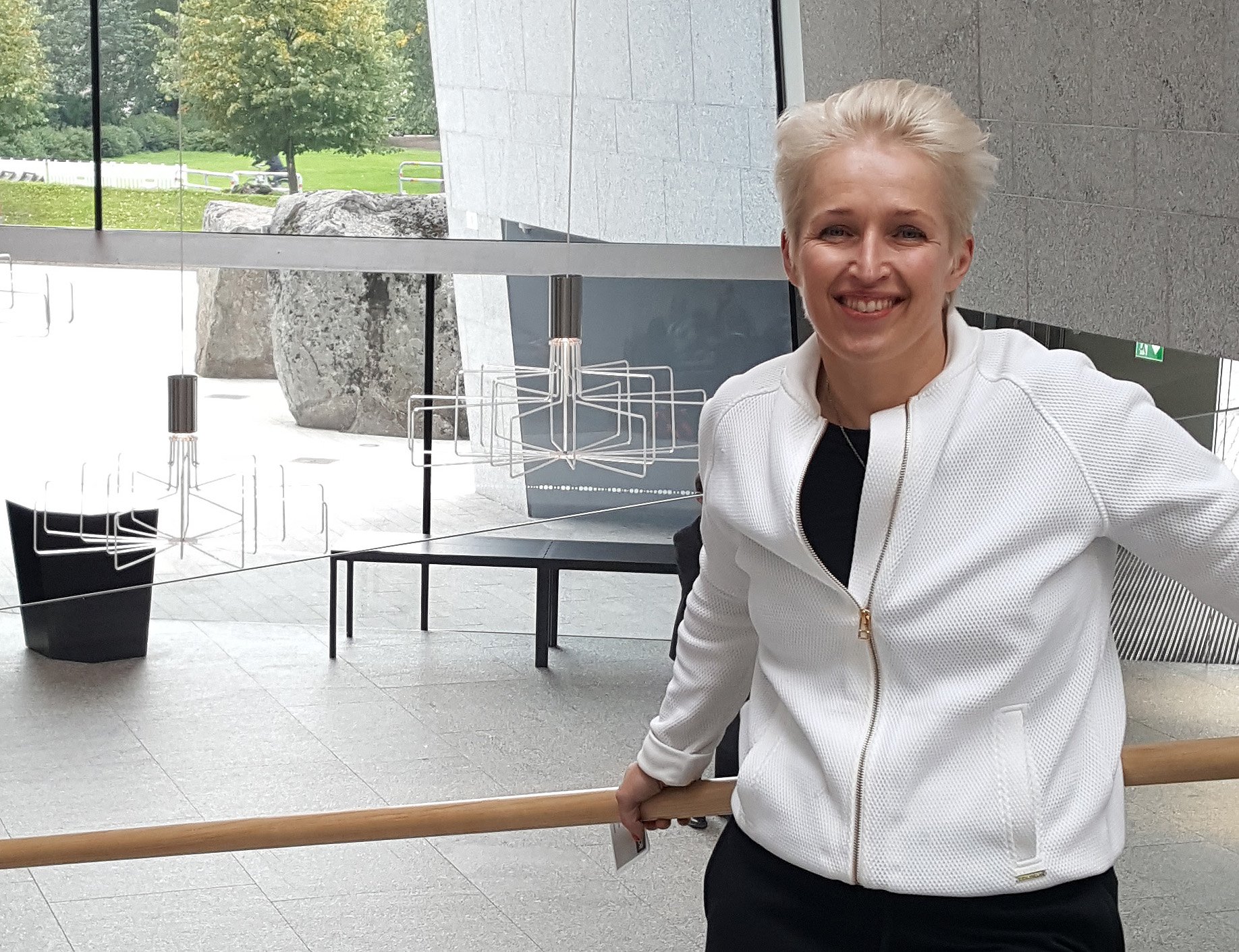 Anna Perho, Vallila, Ajankäyttöklinikka, Antisäätäjä
