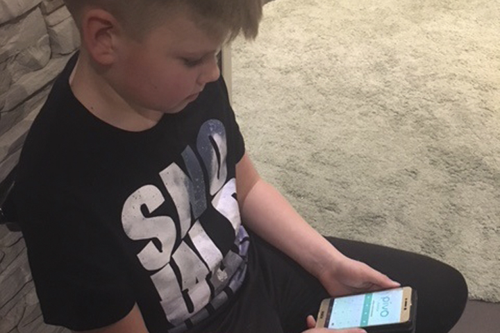 Pivo Junior ja OP-Visa Electron ovat oiva yhdistelmä oman talouden harjoitteluun, myös Patrikinmielestä.