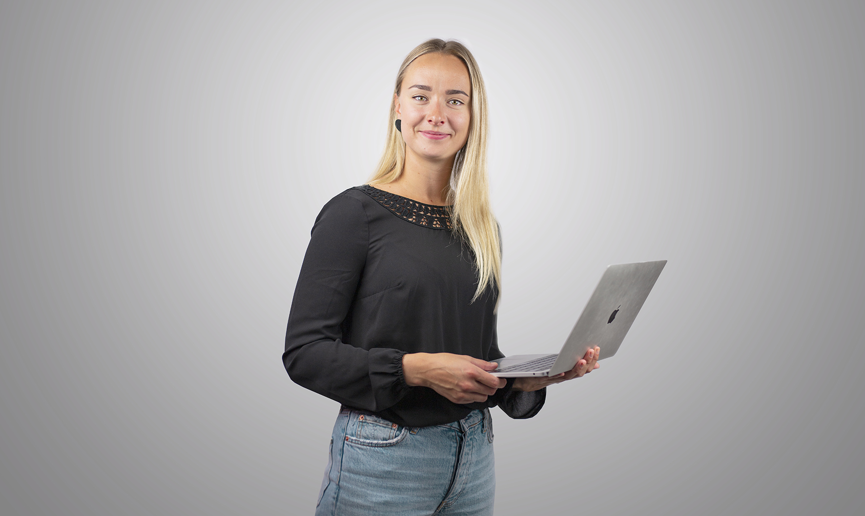 Marika Pulkkinen on toiminut kevytyrittäjänä vuoden ajan. Kuvaaja: Digimag/Mirka Happonen
