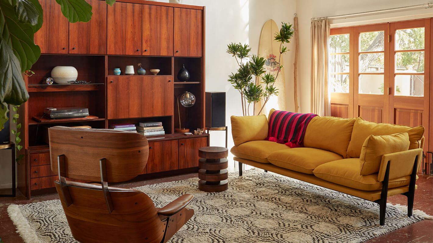 Sofa desktop masthead wide