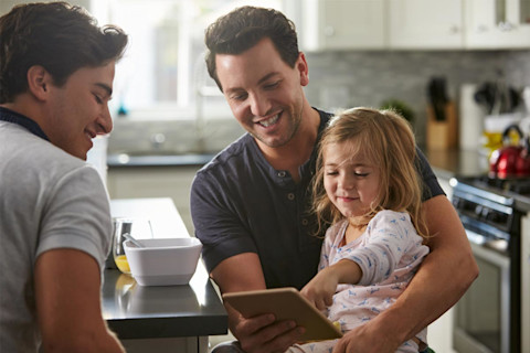 authentic-lifestyle-moments-shutterstock 411211570