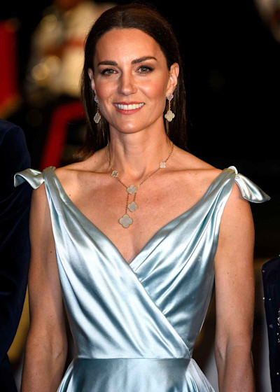 eComm Editorial HP - Compilations Carousel - Item 1 - Catherine Duchess of Cambridge - Image 12866391gs eComm Editorial HP - Compilations Carousel - Item 1 - Catherine Duchess of Cambridge - Image 12866391gs