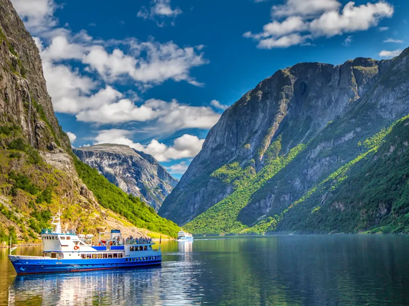 Gudvangen-fjord-Norway