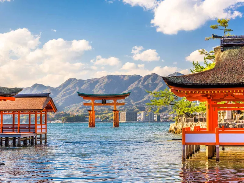 miyajima-hiroshima-floating-shrine-japan