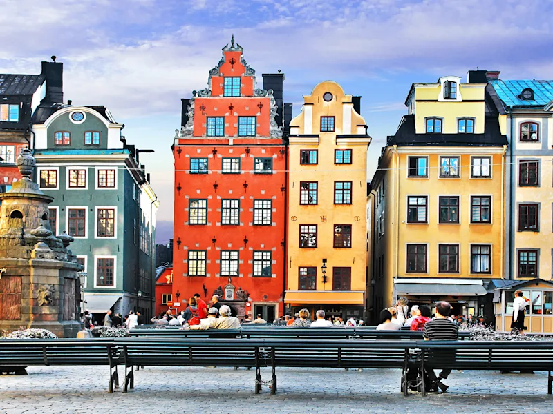 sweden-stockholm-old-town-houses-square