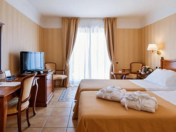 Agrigento-Hotel-Dioscuri-bedroom