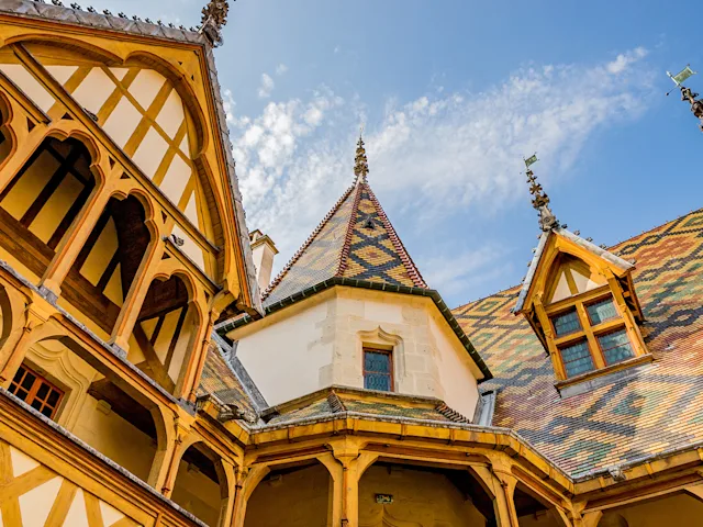 hospices-de-beune-burgundy-france-roof-swiper-hero-gallery