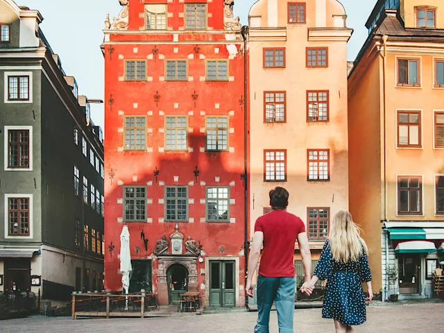 Stockholm-couple-swiper-hero-gallery