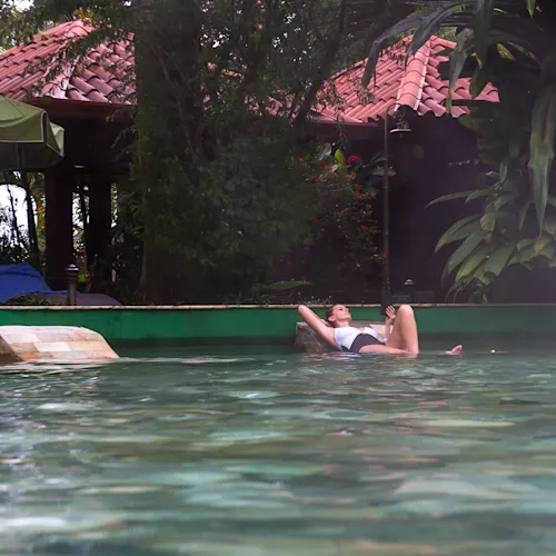 Costa-Rica-La-Fortuna Arenal-Hot-Springs-instagram-_expatexplore