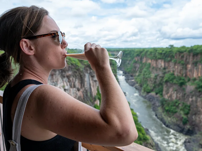 lookout-cafe-victoria-falls-zimbabwe-gorge-view