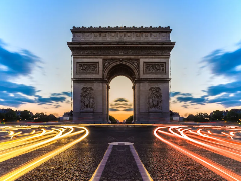 arc-de-triomphe-paris-night-driving-tour-travel-europe-guided-tours-from-london