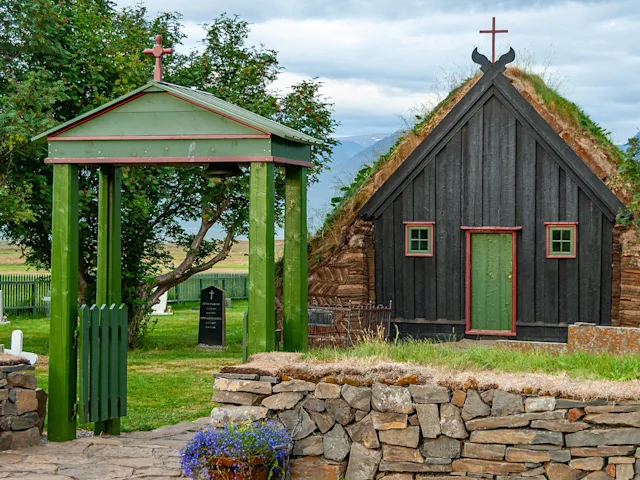 víðimýrarkirkja-turf-church-swiper-hero-gallery